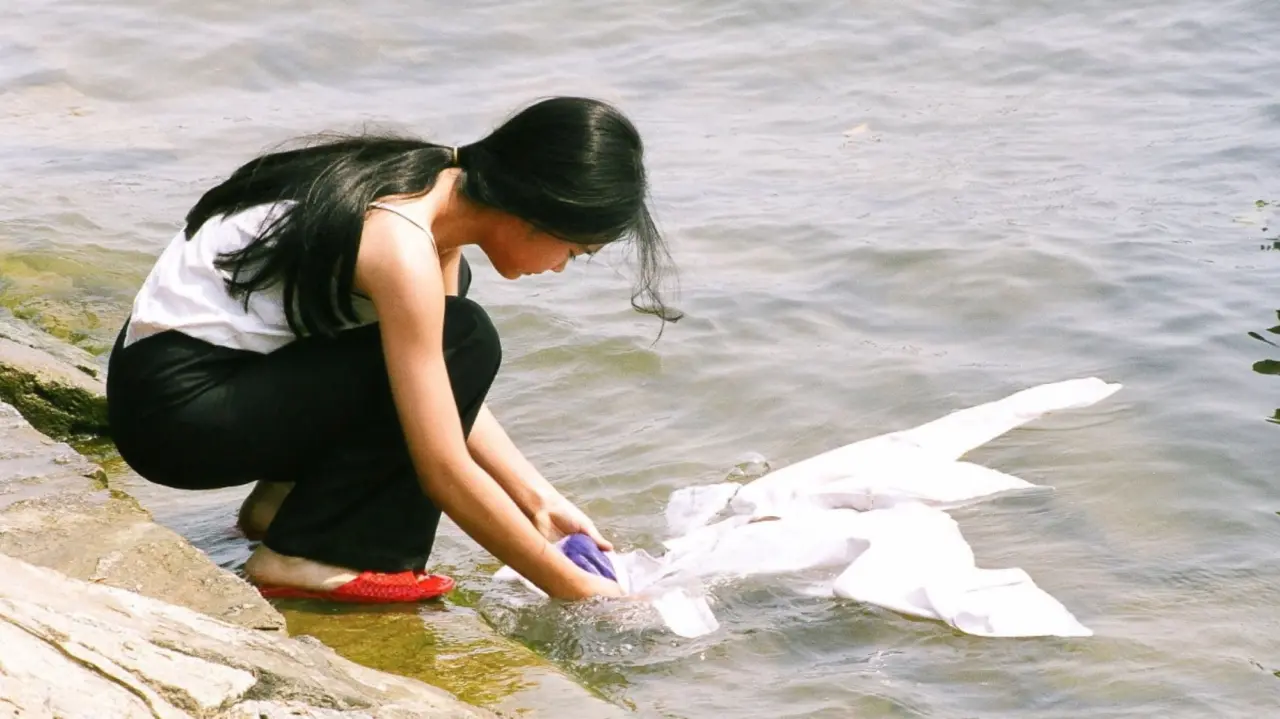 Áo Lụa Hà Đông - The White Silk Dress (2006) Áo Lụa Hà Đông - The White Silk Dress (2006)