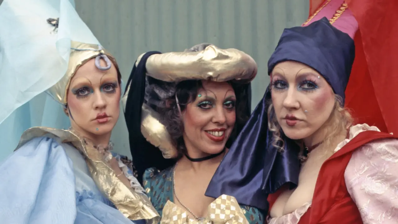 Lọ Lem Thèm Trai - Cinderella (1977) Lọ Lem Thèm Trai - Cinderella (1977)